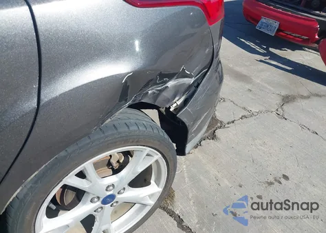 2015 Ford Focus Titanium z USA, uszkodzony, nr VIN 1FADP3N24FL386265